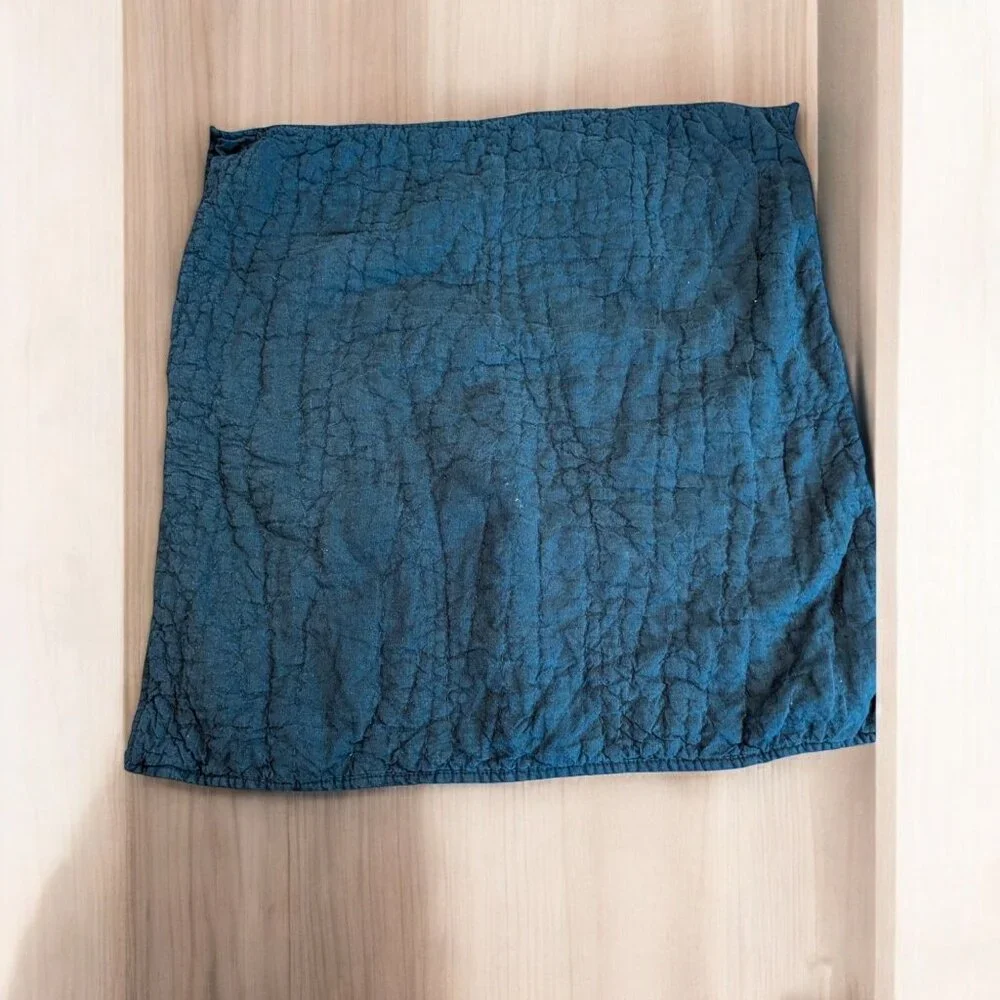 2 POTTERY BARN PILLOW COVER SHAMS Quilted 26 X 26 Linen Cotton Blend Blue